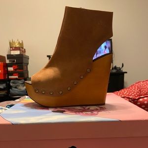 Jeffrey Campbell wedge SZ 10